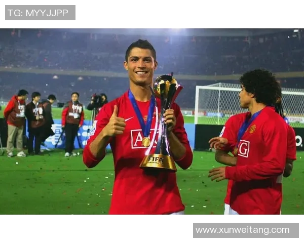 八位足球巨星名字背后的传奇故事与精彩瞬间解析