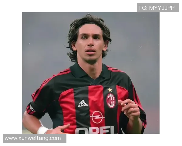 足球巨星卡亚克力荣膺年度最佳球员 领衔新一代足球传奇风采